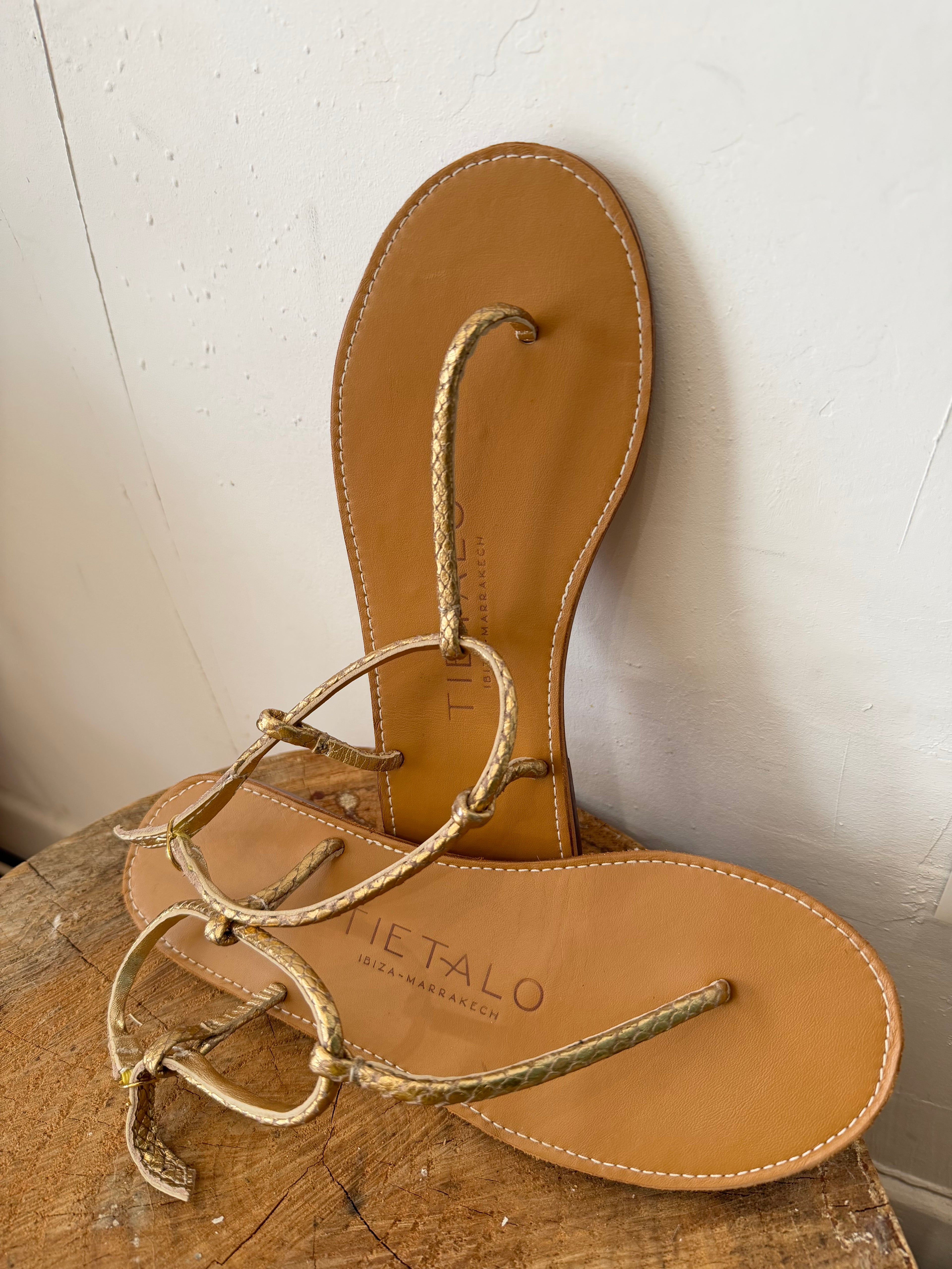 SANDALIAS TIRA